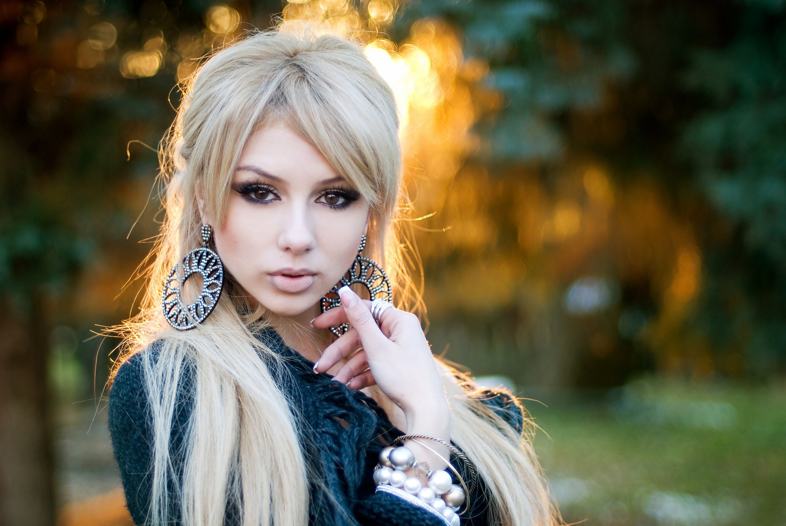 Download Photo 2560x1714 Ekaterina Fetisova Blonde Sexy Girl Model Russian Girl Earrings