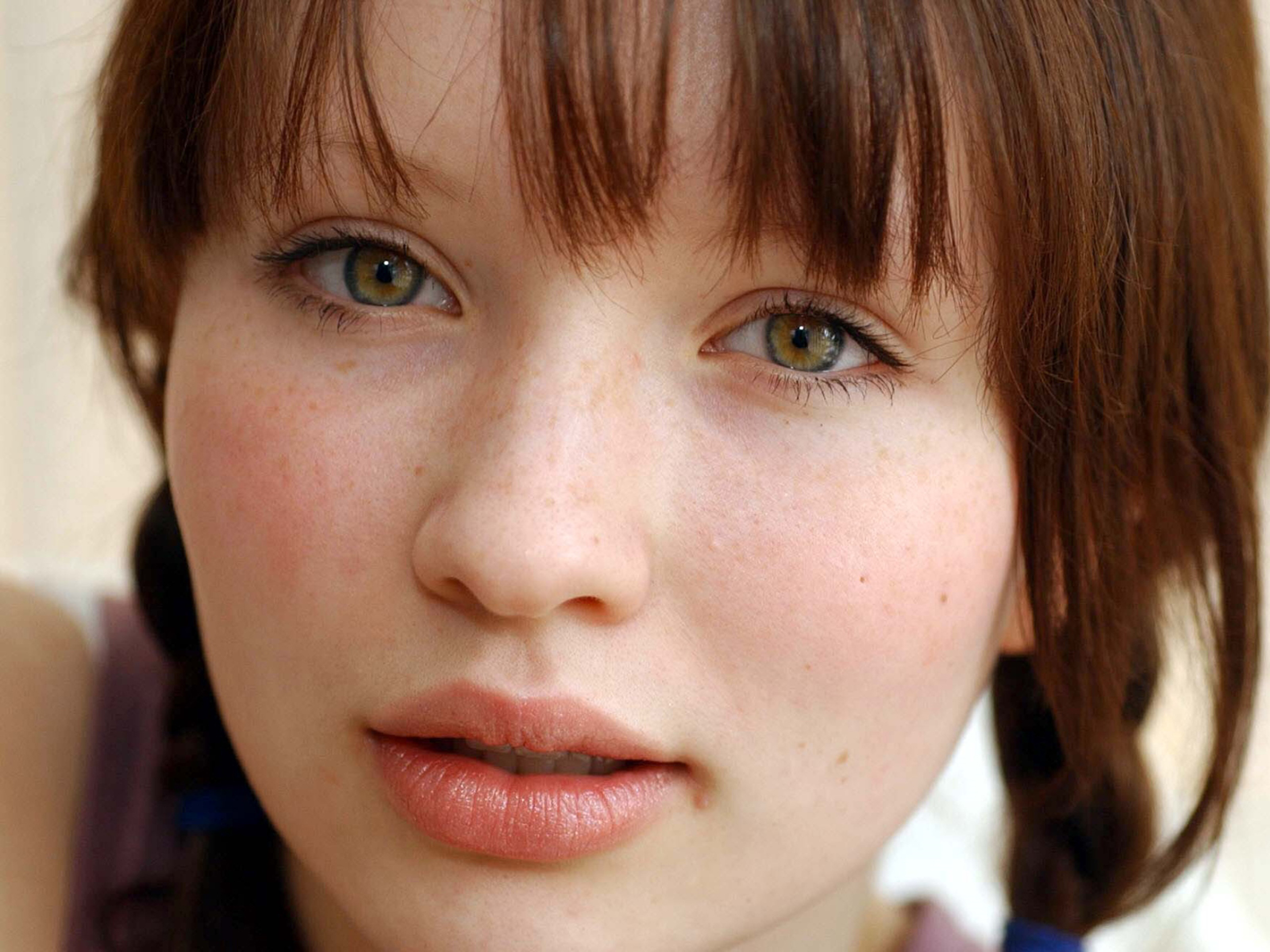 Download Photo 2560x1920 Emily Browning Beautiful