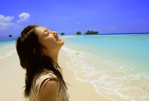 brunette, asian, smile, beach