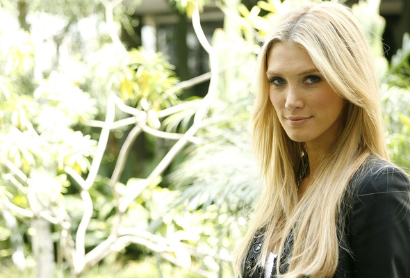 delta goodrem, blonde, actrees, singer