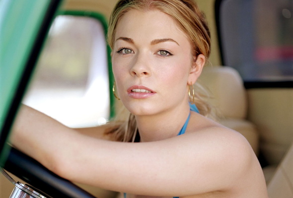 leann rimes, singer, blonde