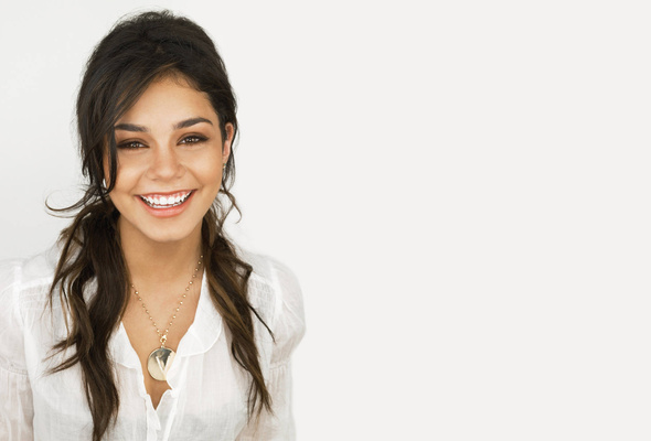 smile, smile, vanessa hudgens, actress