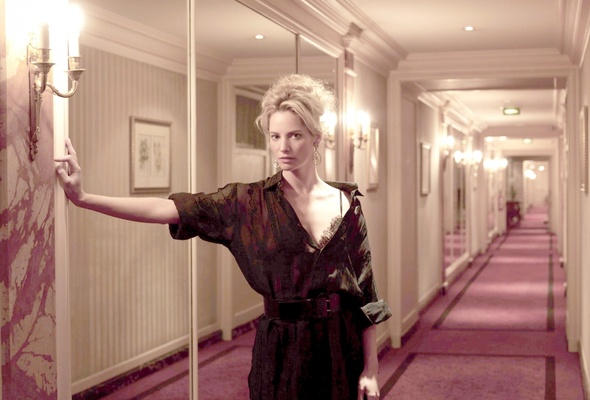 sienna guillory, actress, blonde