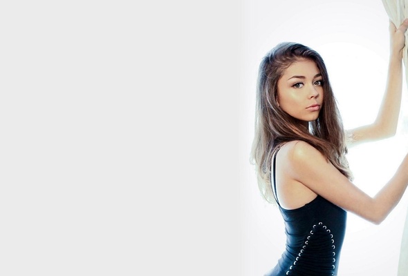 sara hyland, actress, brunette, young, girl, sarah hyland