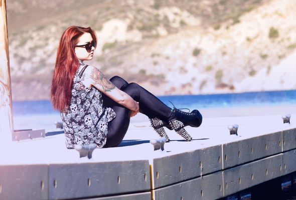 sexy babe, leggins, high heels, sitting, outdoor, redhead, sunglasses, tattoo, leggings