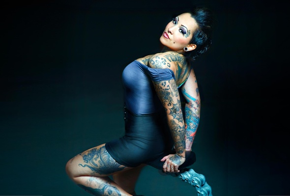 envy, envy von needles, brunette, updo hairstyle, sexy babe, tattoos, sexy dressed, posing, body art, tattoo, piercing, erotic art, pin up style, modern, curves, female, femme fatale, large cut, hi-q, real celebs wall, tight clothes, curvy, milf, teasing, smile