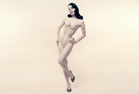 dita von teese, model, fetish, sexy babe, lingerie, actress, glamour, international burlesque star, dita, playmate, dancer, heels, corset, posing, legs, black hair, delicious, sexy, minimalist wall, pin up style, pin up, lingerie series, fetish babe