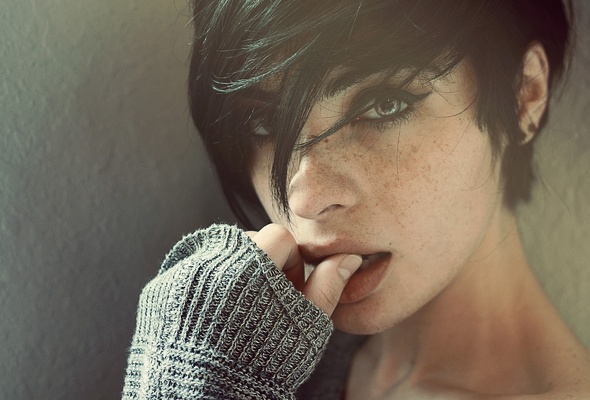 petite, cute, model, brunette, short hair, girl, face, freckles, skinny, delicious, sexy, nice lips, beautiful, high quality