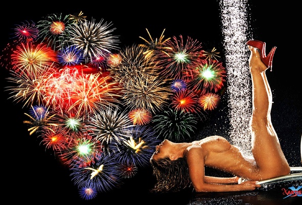 carmen electra, nude, actress, naked, titts, boobs, fireworks