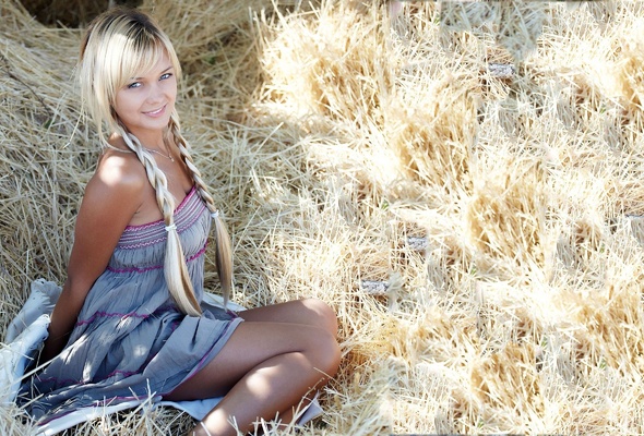 lada, outdoor, grass, blonde, dress, smile, teen, hay, lada d