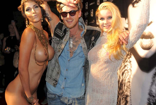 micaela schaefer, brunette, model, dj, nude in public, rack, breasts, boobs, boobies, nipples, titties, fake tits, implants, jewellery, ass, butt, paparazzi