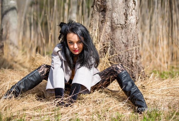 katie, brunette, sexy, sexy babe, smile, famegirls, boots