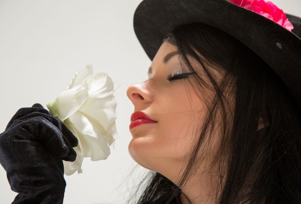 katie, brunette, sexy girl, adult model, long hair, flower, gloves, hat, gorgeous lips, lovely face, :), beautiful