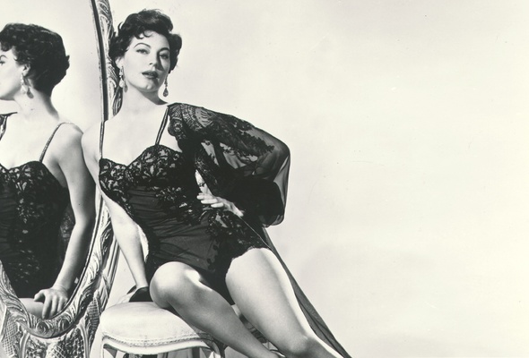 ava lavinia gardner, ava gardner, brunette, curvy, actress, hollywood, diva, glamour, sexy babe, long hair, posing, black, lingerie, vintage, erotic, retro, black and white, b&w, sex symbol, femme fatale, lingerie series