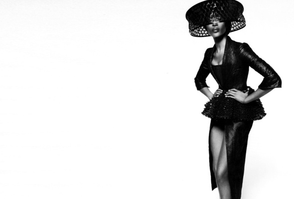 naomi campbell, british, exotic, supermodel, celebrity, actress, ebony, sexy babe, brunette, long hair, posing, fancy dressed, black, leather, robe, hat, sexy legs, decollete, erotic, fashion, black and white, b&w, naomi, hi-q, real celebs wall, monochrome