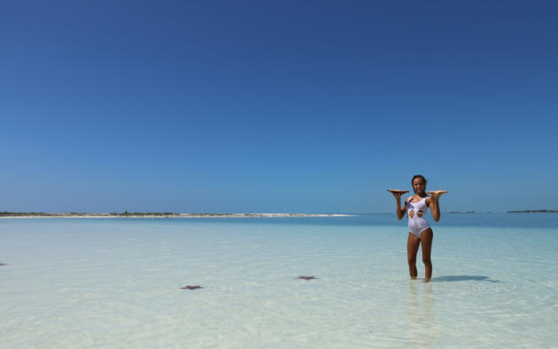 clover, delicious, island, katia clover, mango, mango a, model, ocean, outdoors, starfish