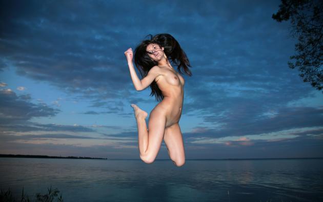 mariya, model, brunette, sunset, jumping, nude