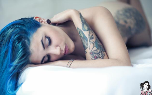 suicide girls, tattoo, sleeping, blue hairs, hi-q, young, sexy babe, close up, eyes, face