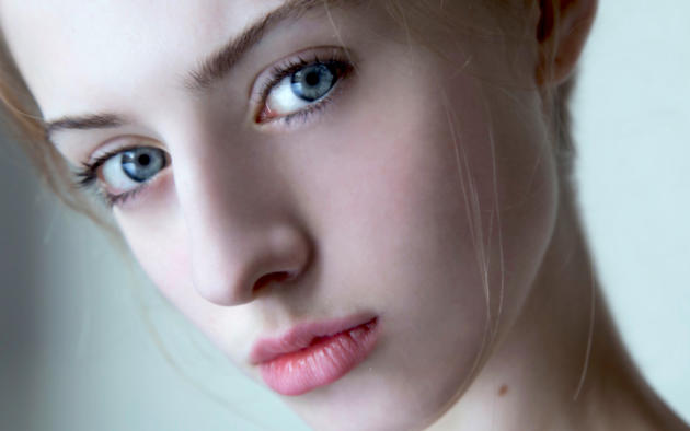greta larosa, model, blonde, blue eyes, italy, sensual lips, face, 4k, portrait