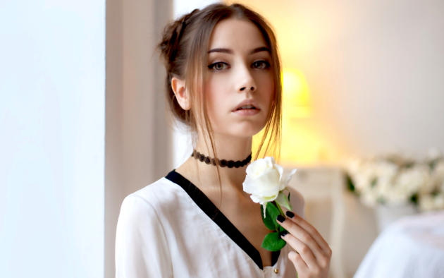 ksenia kokoreva, model, pretty, babe, brunette, russian, sensual lips, face, rose, 4k, white rose