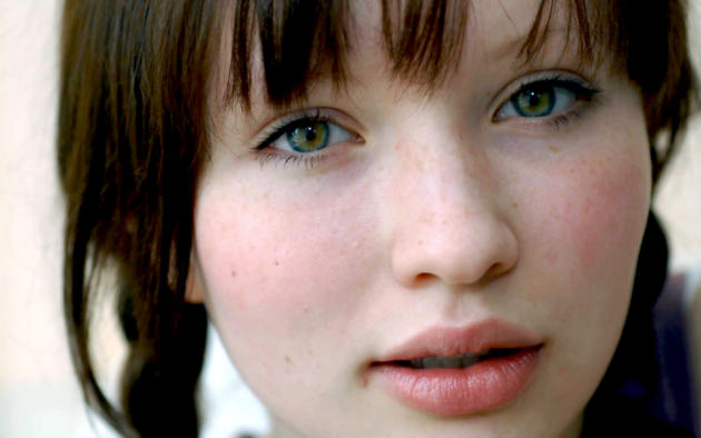 emily jane browning, model, actress, singer, brunette, green eyes, australian, aussie, sensual lips, 4k, face, portrait