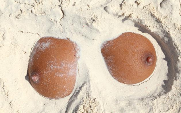 katya clover, clover, mango, caramel, mango a, beach, sand, buried, naked, closeup, tanned, boobs, tits, nipples, hi-q, white sand, peitos