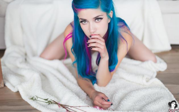 fay suicide, suicide girls, nude, doggy, blue hair