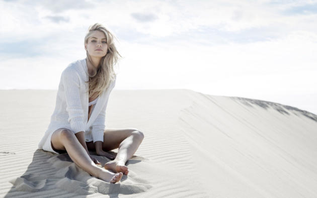 blonde, long hair, outdoor, sand, elyse taylor, sand dune, blouse