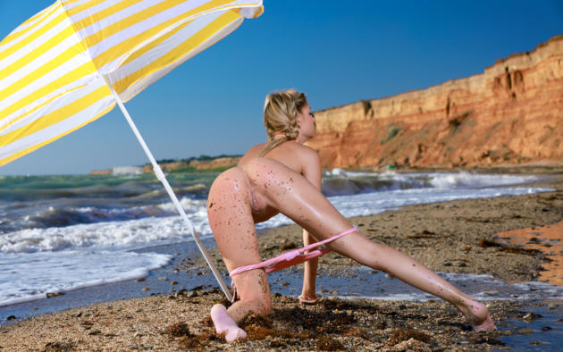 christine cardo, blonde, pigtails, beach, umbrella, bikini, naked, sandy, pussy, labia, meat curtains, ass, anus, spread legs, doggy, wet, hi-q