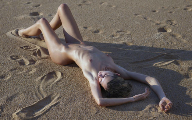 young, sexy, nude, shaved pussy, shaved, erotic, beauty, nipples, teen, tits, wet, oiled, skinny, ribs, beach, sand, unknown
