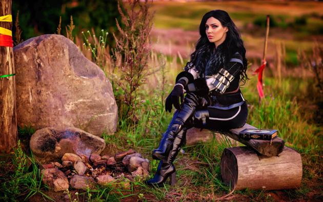 brunette, cosplay, outdoor, thight clothes, erotic, yennefer of vengerberg, babes in boots, overknee boots