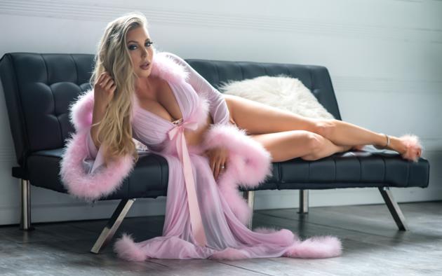 samantha saint, sofa, blonde, pornstar, boobs, big tits, legs, elizabeth ann weaver