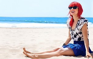 red-haired, smile, glasses