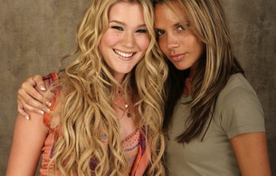 joss stone, actress, blonde, smile, victoria beckham