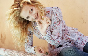 kate hudson, actress, smile, blonde, jeans