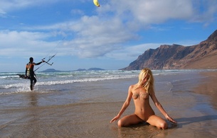 blonde, nude, tits, boobs, open legs, smile, kite