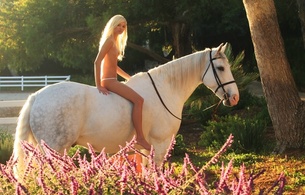 francesca, franziska facella, horse, horseiding, lady godiva, platinum blonde, horseriding, outdoor