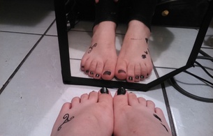 foot, sexy, fetish, amateur, tatoo, toes, mirror, reflection, feet