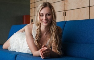 carisha, blonde, hat, dress, smile, young, sexy babe, blonde, long hair, laying, blue, sofa, smile, erotic, sexy, decollete, close up, eyes, face