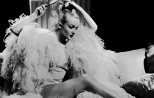 carole lombard, american, actress, blonde, sexy babe, pin up style, posing, sitting, sexy dressed, retro, black and white, b&w, hollywood, glamour, 30s, celebrity, star, carole, real celebs wall