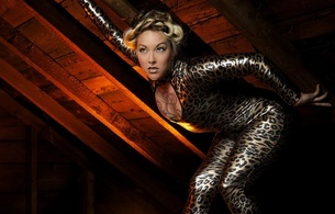 dinah deville, blonde, alternative, tattoo, model, curvy, sexy babe, long hair, piercing, close up, eyes, face, sexy, decollete, posing, shiny, lycra, leopard, catsuit, erotic art, lingerie, successfull re-up