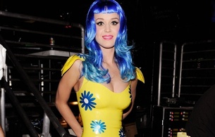 katy perry, american, singer, celebrity, songwriter, brunette, curvy, sexy babe, long hair, blue wig, posing, smile, tight clothes, yellow, latex, minidress, shiny, fetish, katy, smile, close up, eyes, face, real celebs wall, katheryn elizabet