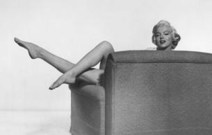 norma jean baker, aka, marilyn monroe, blonde, playmate, celebrity, hollywood, glamour, actress, diva, singer, sex symbol, sexy babe, curves, vintage, black and white, erotic, legs, feet, retro, real celebs wall