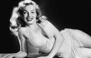 norma jean baker, aka, marilyn monroe, blonde, playmate, celebrity, hollywood, glamour, actress, diva, singer, sex symbol, sexy babe, curves, vintage, black and white, sexy, decollete, erotic, real celebs wall, hi-q