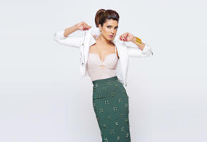 priyanka chopra, brunette, sexy, indian, actress, skirt, bra