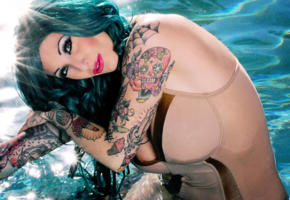 lorraine tully, american, tattoo, alternative model, busty, sexy babe, close up, eyes, red lips, swimsuit, water, erotic, body art, lorraine, pool