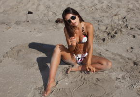 nora sibiel, zishy, bikini, cute, beach, sea, sunglasses