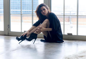 caitlin mcswain, model, brunette, high heels, stilettos, 4k