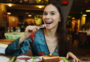 leona mia, brunette, teen, long hair, cute, non nude, restaurant, food, smile