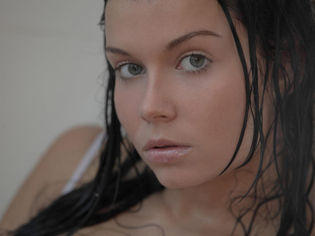 face, lips, eyes, brunette, wet, gianna
